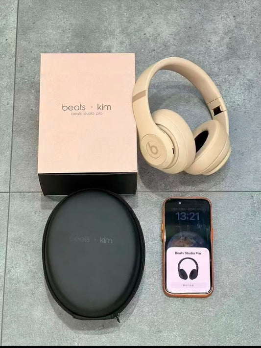 Beats Studio Pro Wireless Headphones – Moon